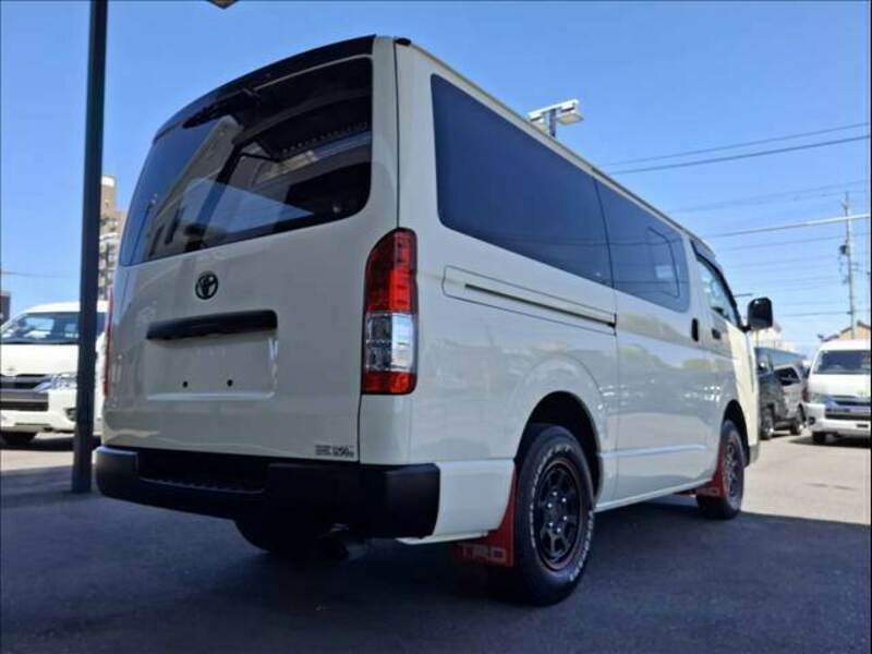 HIACE VAN-14