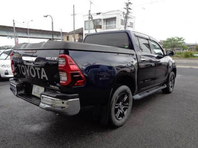 HILUX-1
