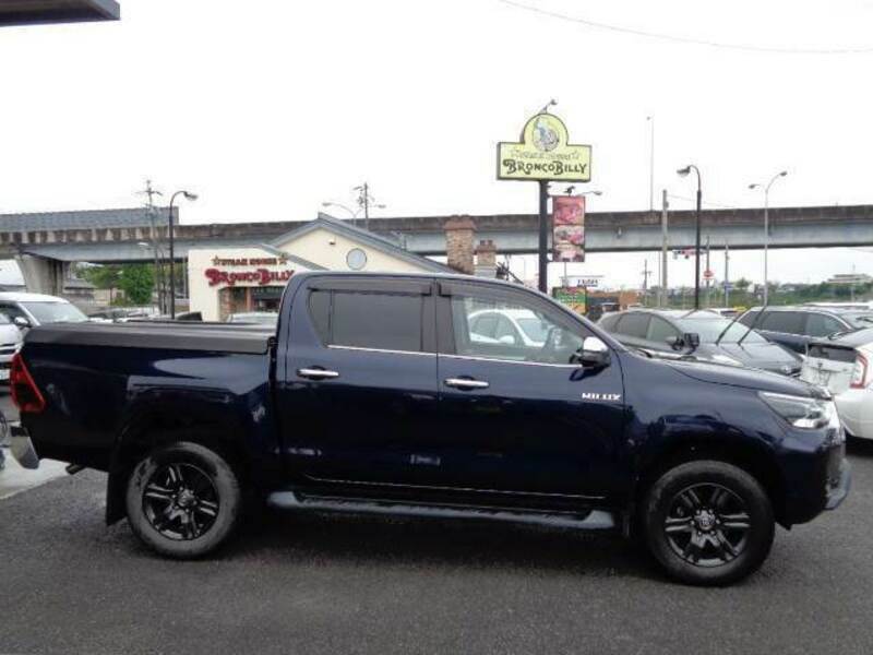 HILUX-13