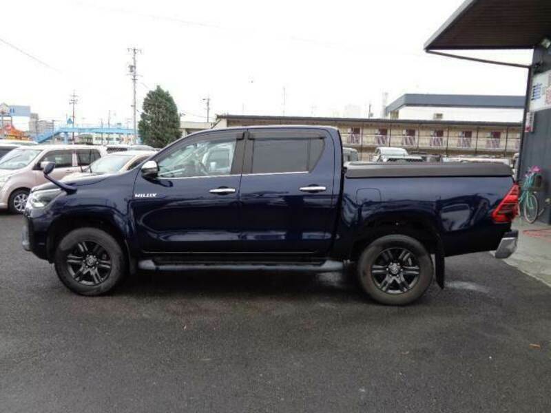 HILUX-14