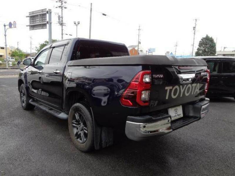 HILUX-16