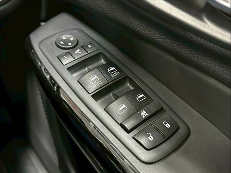 JEEP CHEROKEE-15