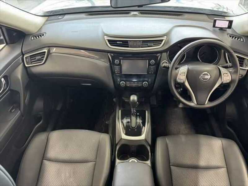 X-TRAIL-0