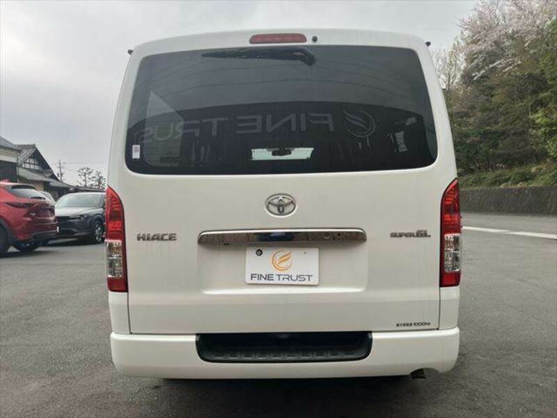 HIACE VAN