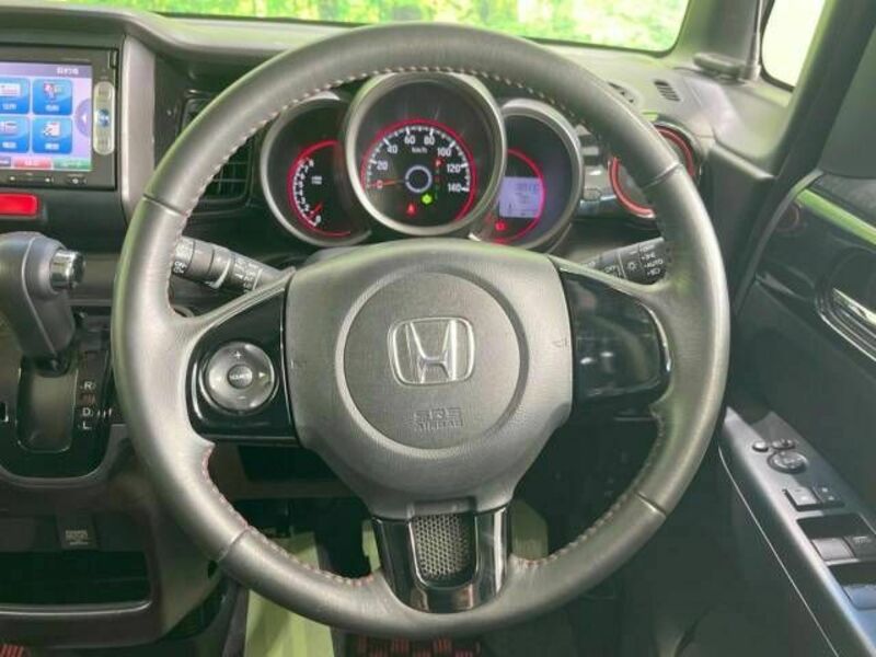 N BOX CUSTOM