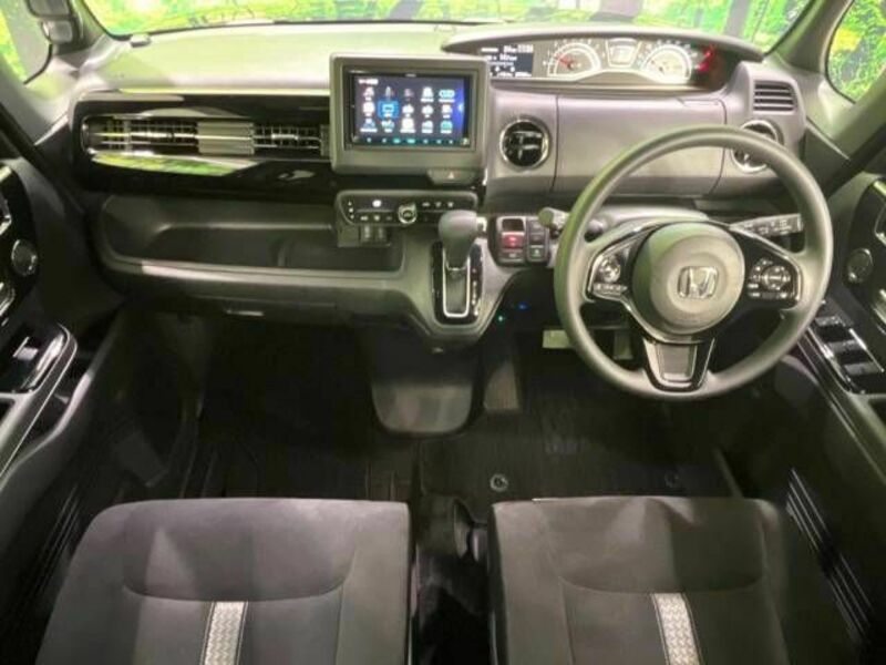 N BOX CUSTOM-1