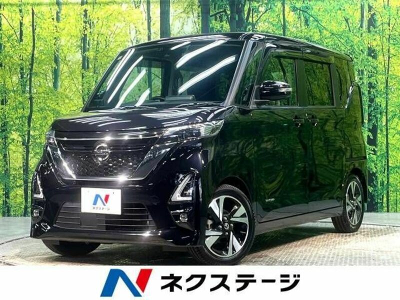 NISSAN　ROOX