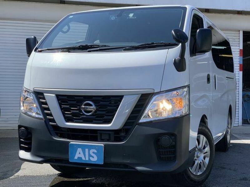 NV350 CARAVAN-0
