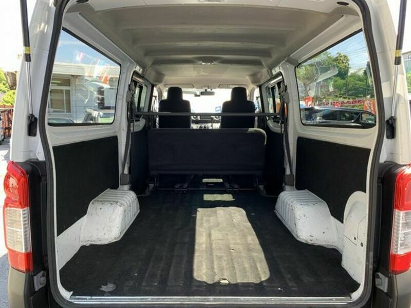 NV350 CARAVAN