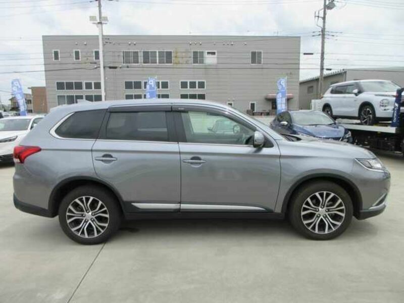 OUTLANDER