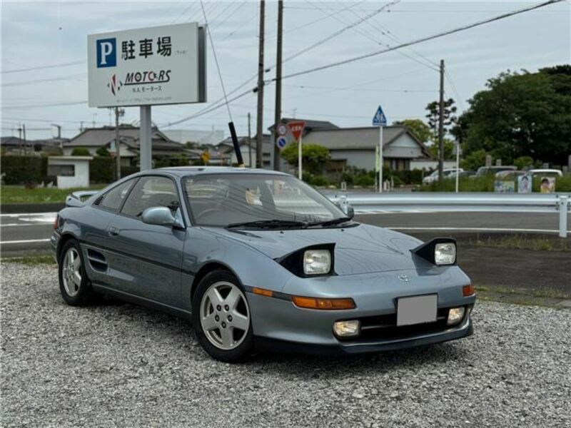 TOYOTA MR2