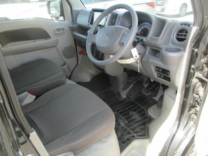 MINICAB VAN