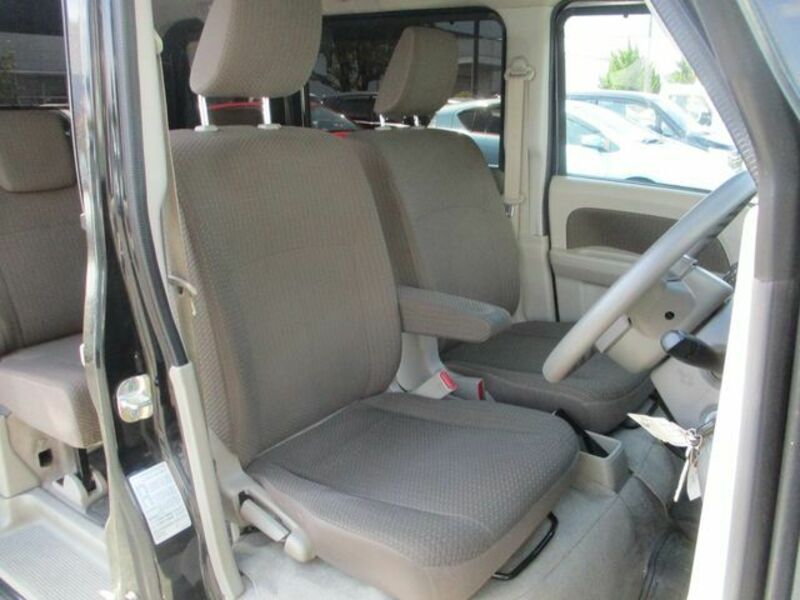 MINICAB VAN