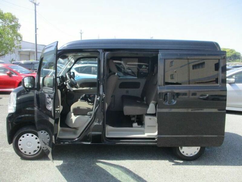 MINICAB VAN