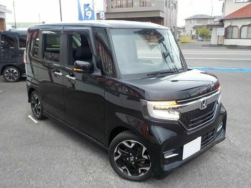 N BOX CUSTOM