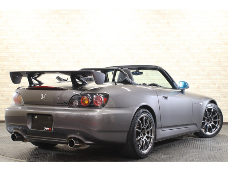 S2000