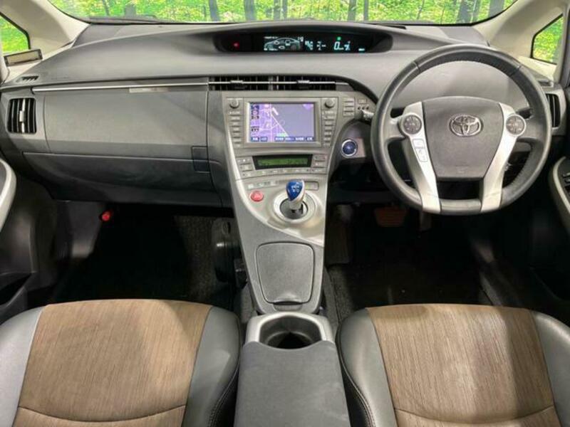 PRIUS-1