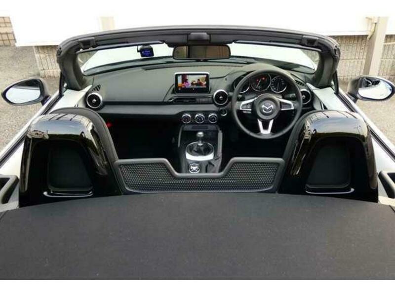 ROADSTER-5