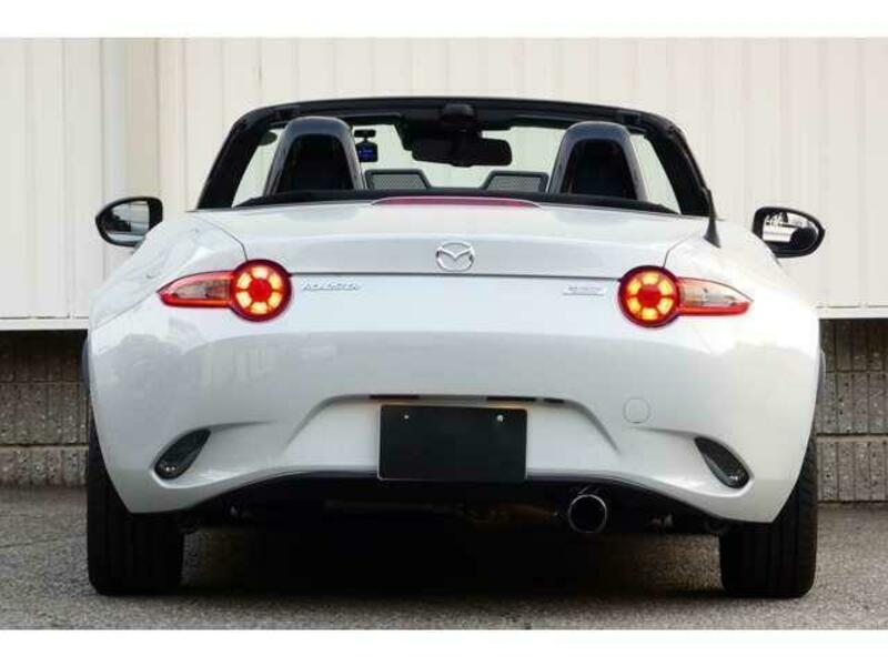 ROADSTER-3