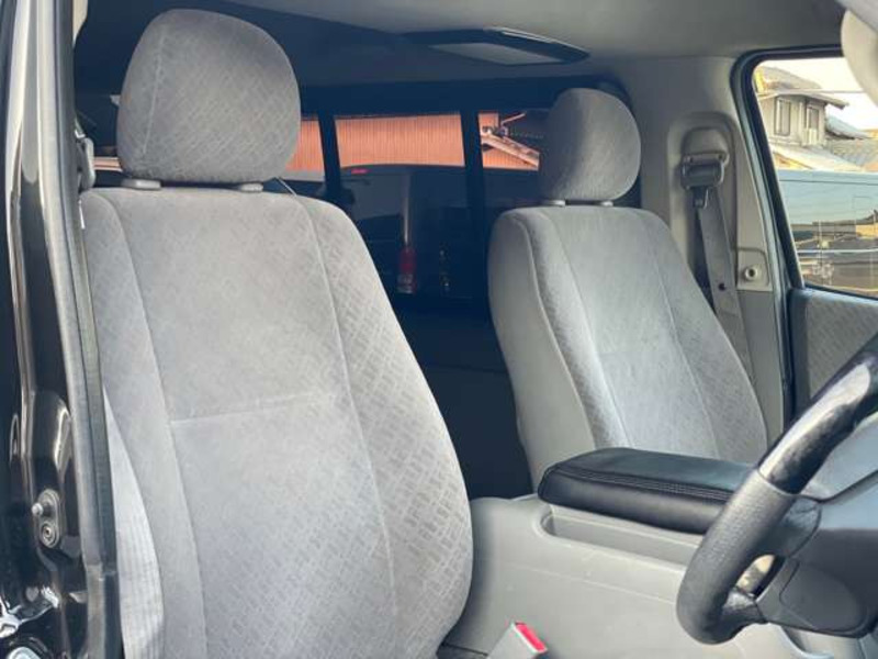 HIACE VAN-18