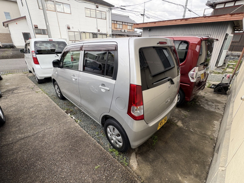 WAGON R-7