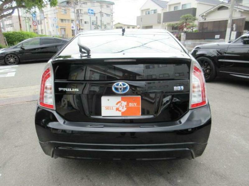 PRIUS-1