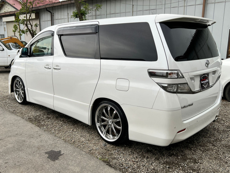 VELLFIRE