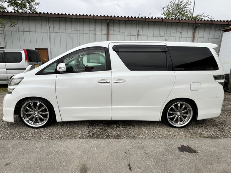 VELLFIRE