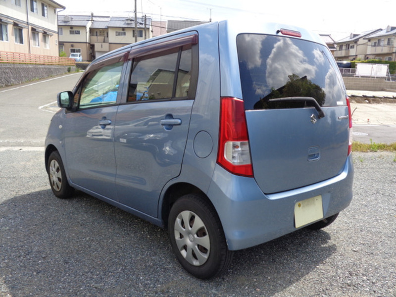 WAGON R
