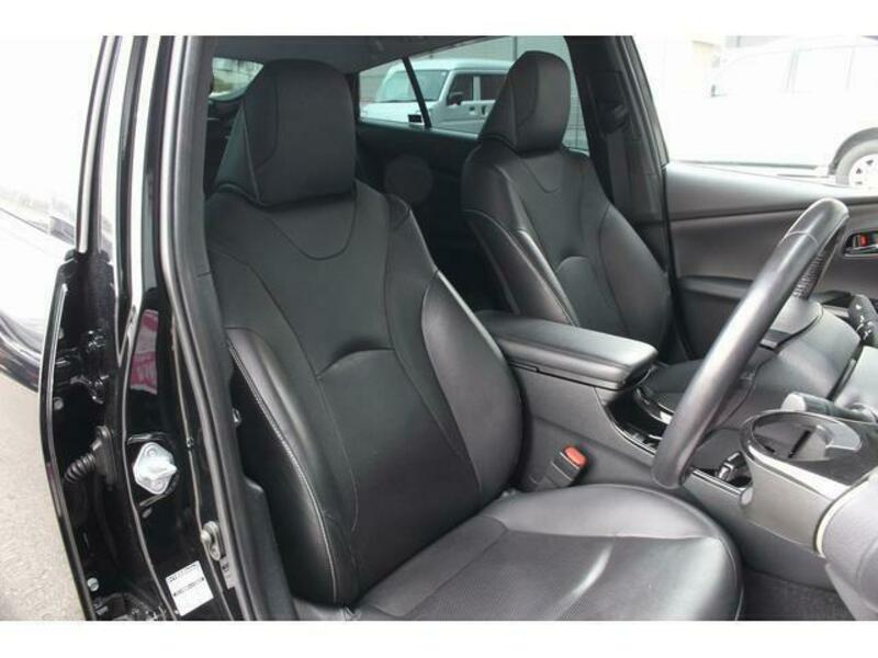 PRIUS PHV-6