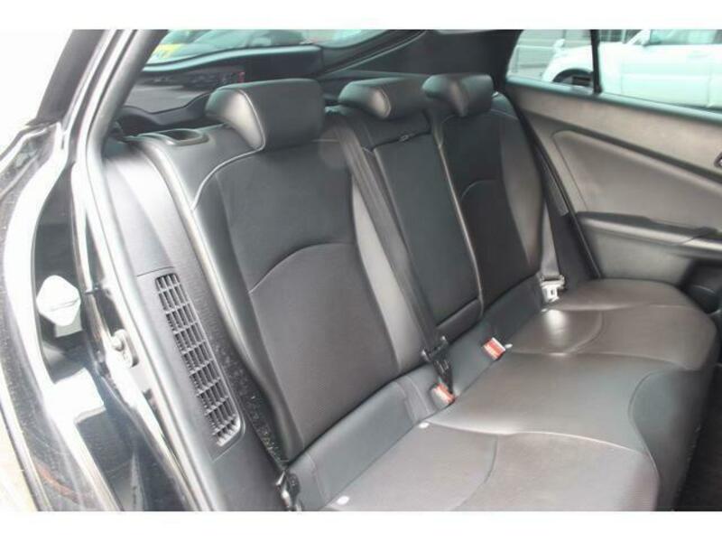 PRIUS PHV-7