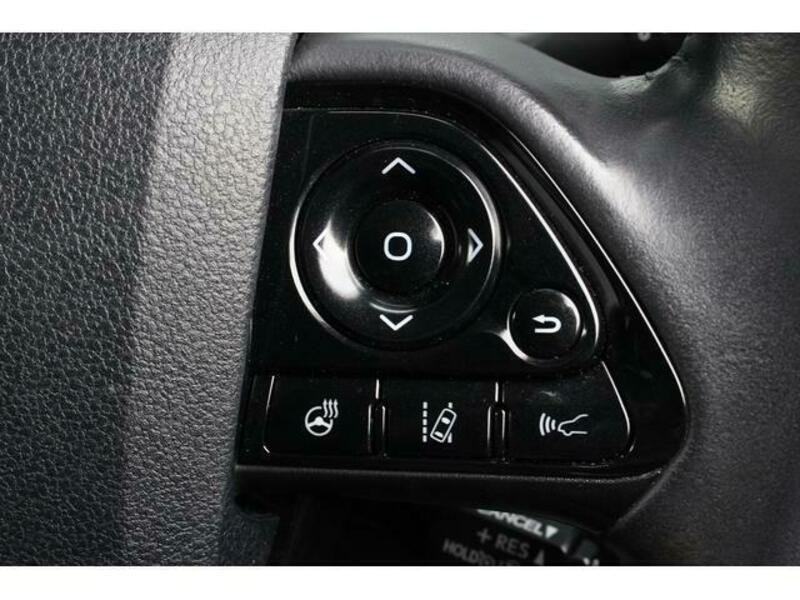 PRIUS PHV-18