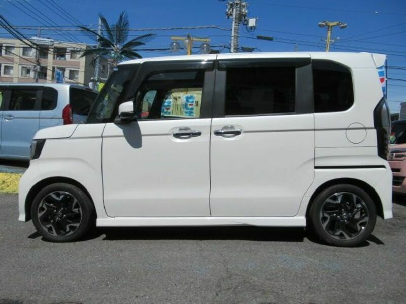 N BOX CUSTOM