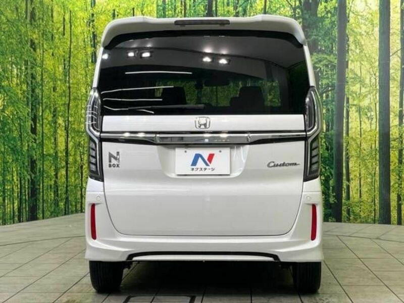 N BOX CUSTOM