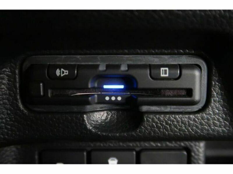 N BOX CUSTOM-18