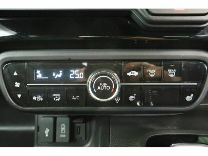 N BOX CUSTOM-22
