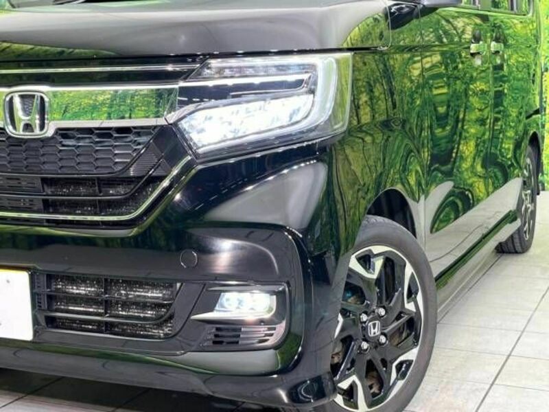 N BOX CUSTOM