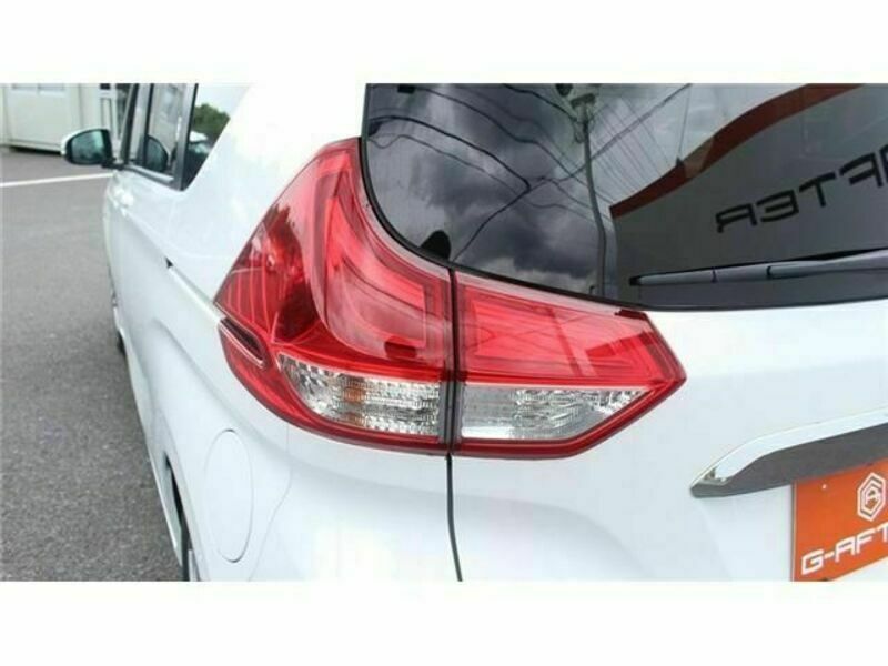 FREED HYBRID-11
