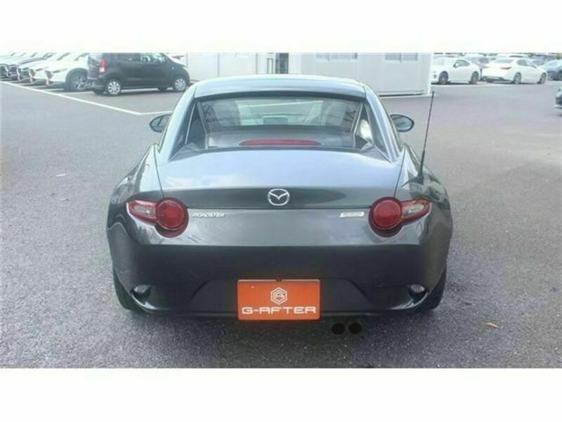 ROADSTER RF-8