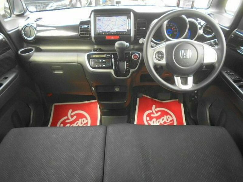 N BOX CUSTOM