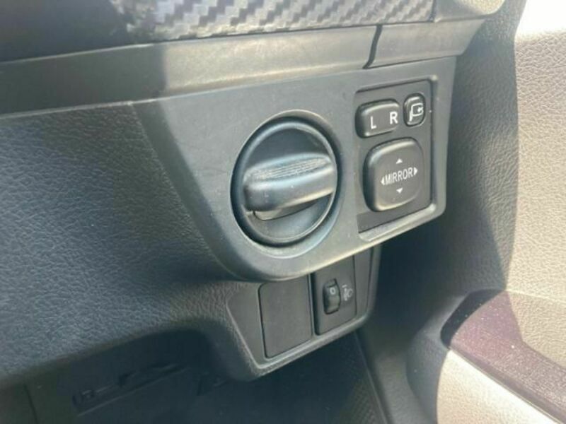 COROLLA FIELDER-16