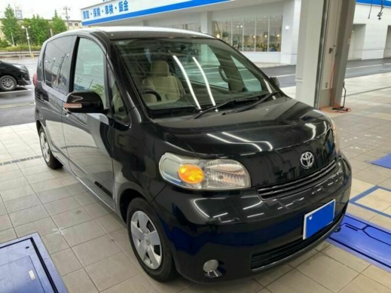 TOYOTA PORTE