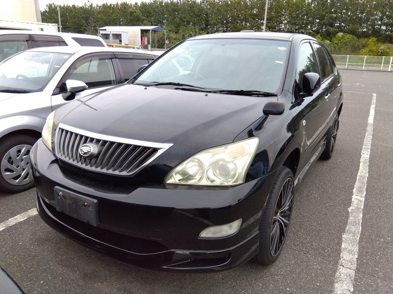 TOYOTA　HARRIER