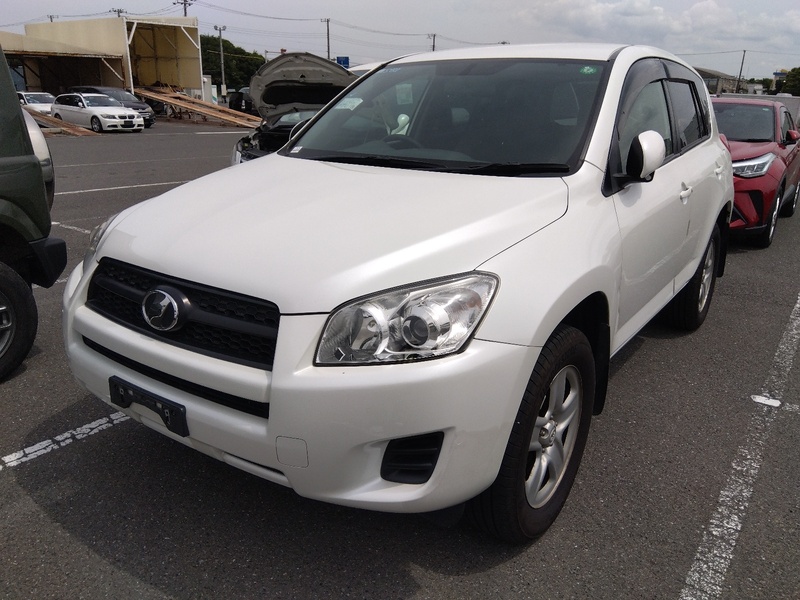 TOYOTA　RAV4