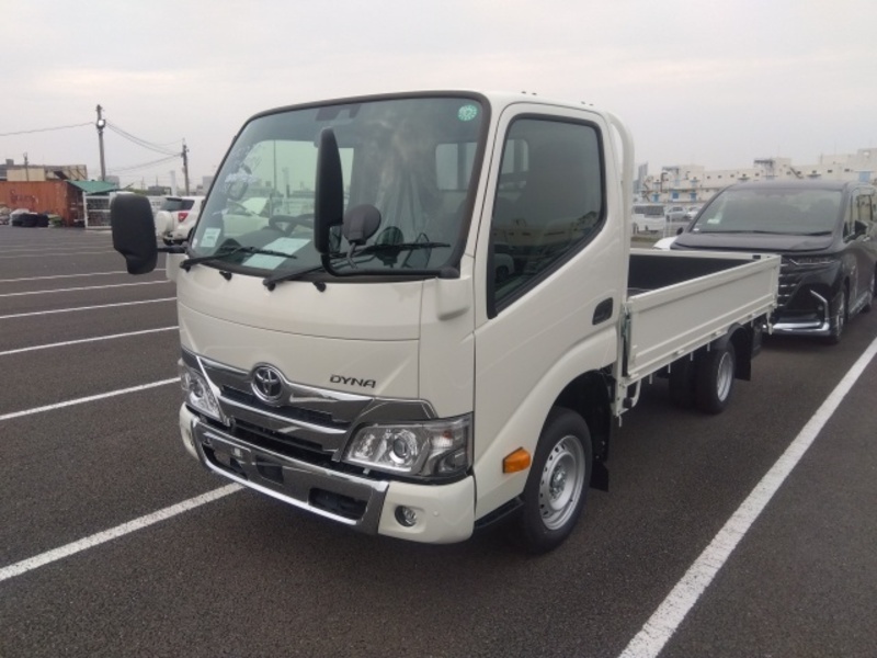 TOYOTA DYNA