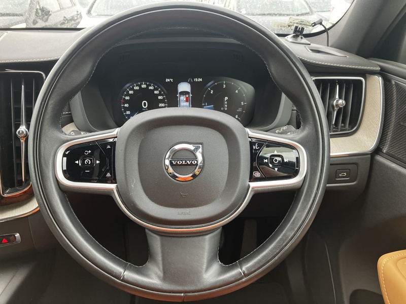 XC60