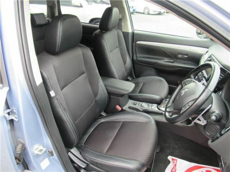 OUTLANDER PHEV