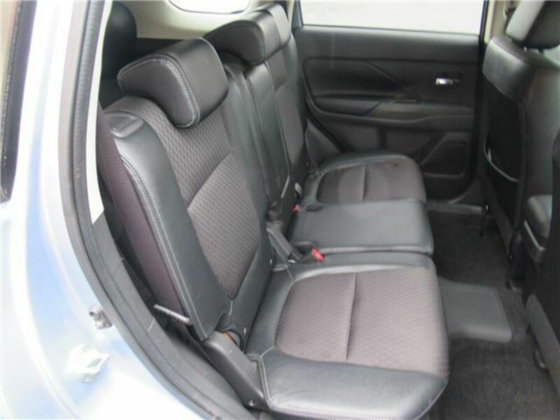 OUTLANDER PHEV