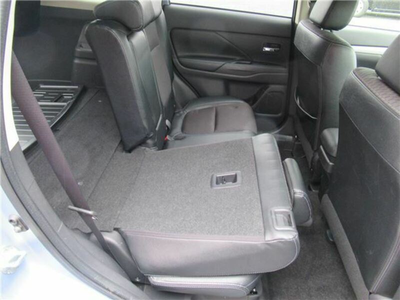 OUTLANDER PHEV
