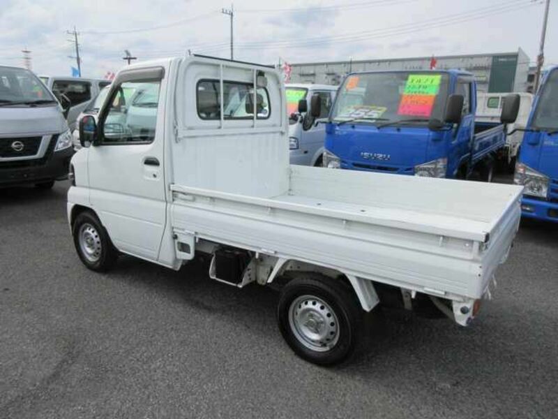 CLIPPER TRUCK